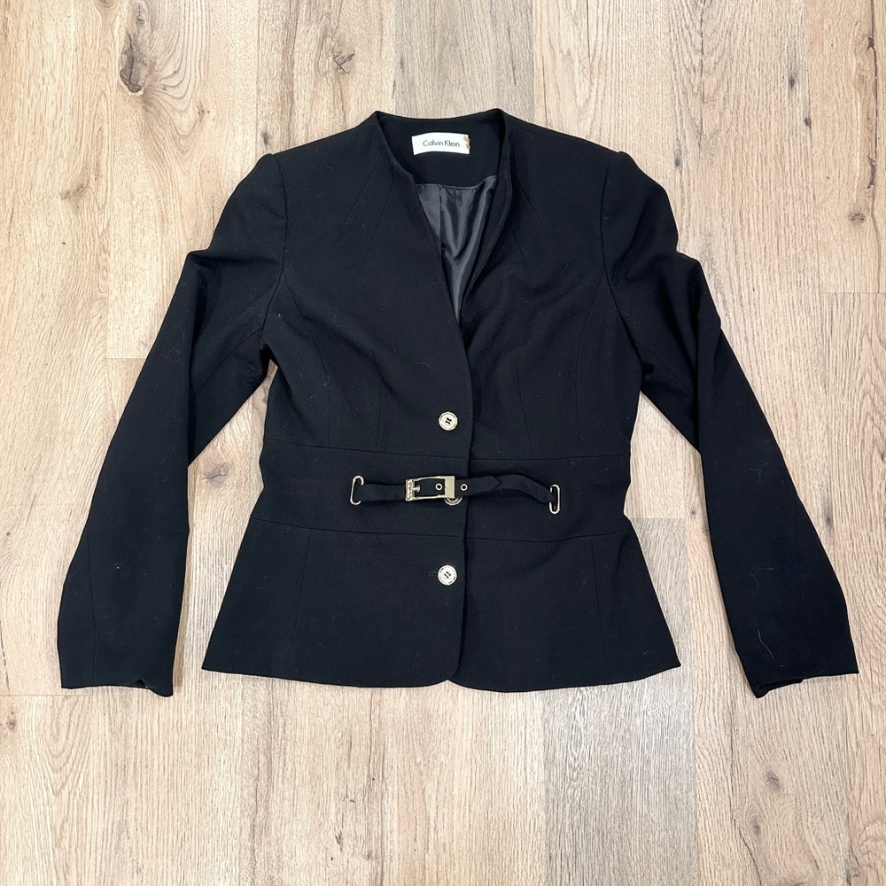 Calvin Klein Women's Elegant Black Blazer